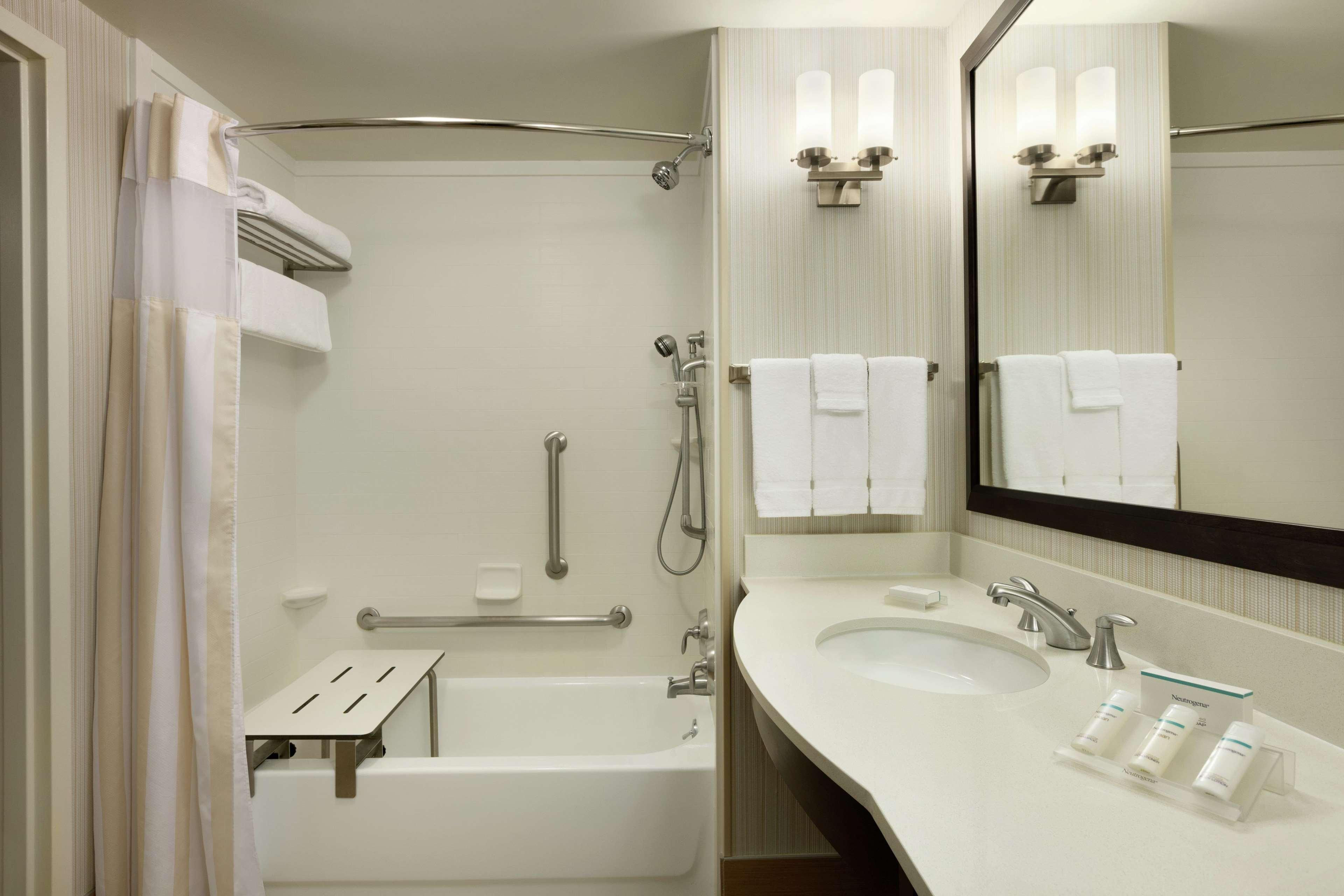 Hilton Garden Inn Rochester/Pittsford Bushnell Basin Εξωτερικό φωτογραφία