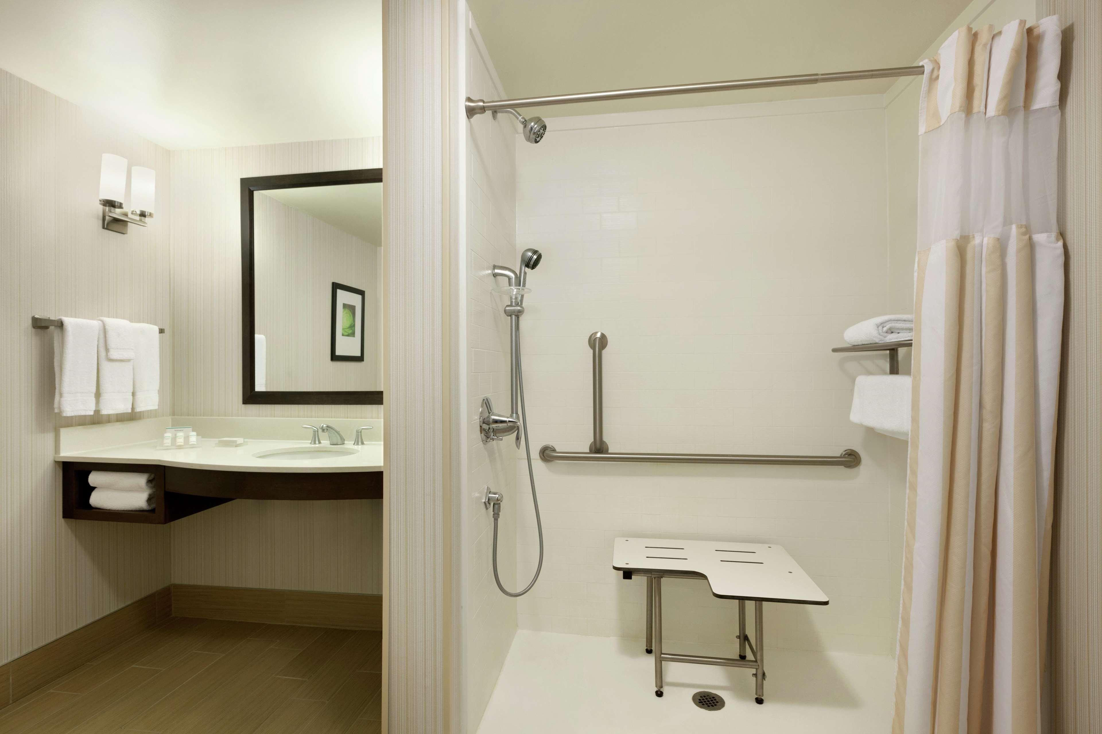 Hilton Garden Inn Rochester/Pittsford Bushnell Basin Εξωτερικό φωτογραφία