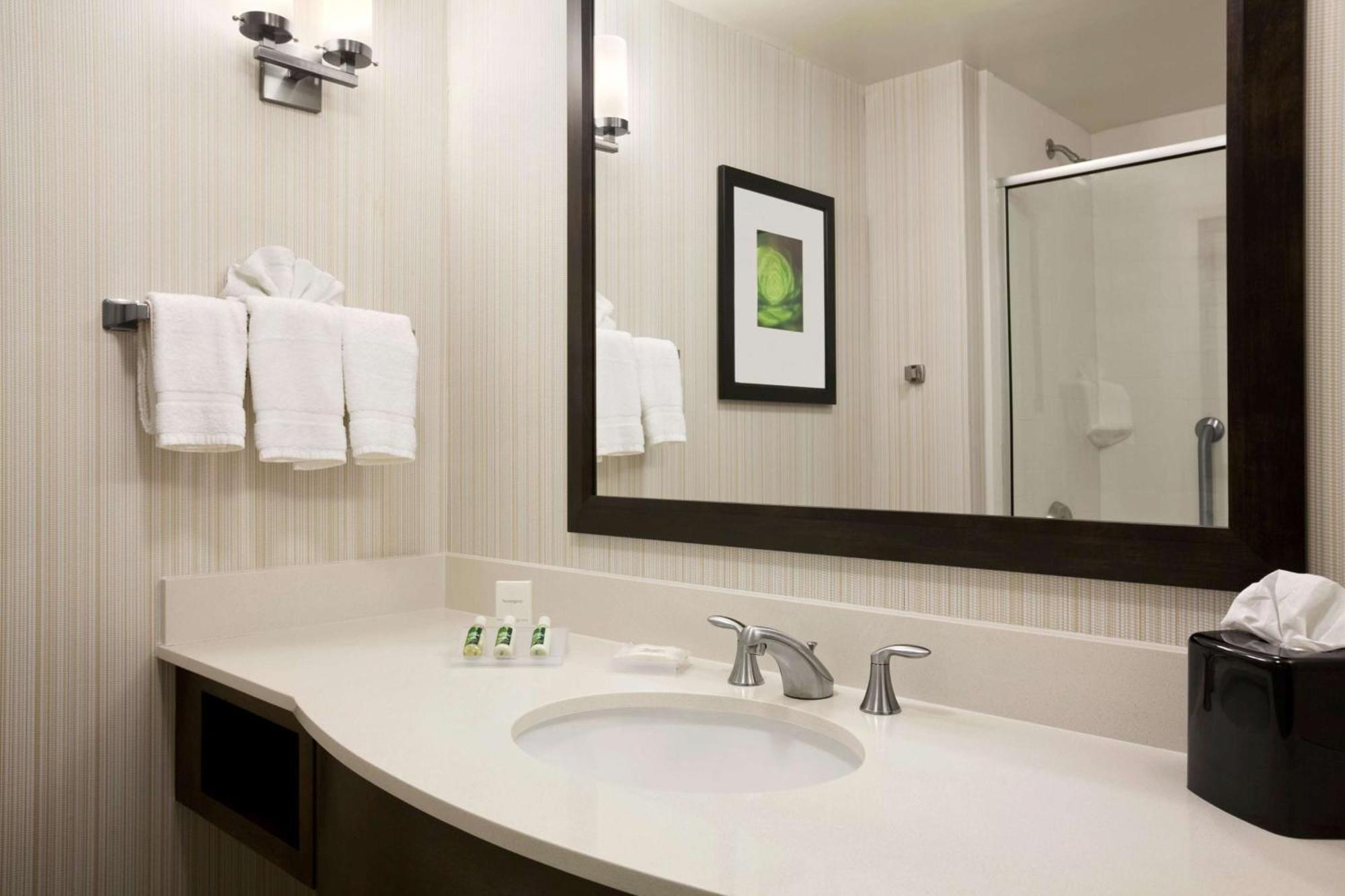 Hilton Garden Inn Rochester/Pittsford Bushnell Basin Εξωτερικό φωτογραφία